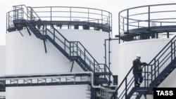 Նավթամշակման գործարան Ռուսաստանում, արխիվ