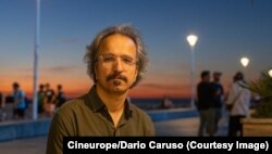 فرهاد دل‌آرام