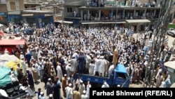 په خیبر کې د خبریال خليل جبران تر وژونې وروسته مظاهرې وشوې. پخوانی انځور