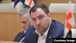 ირაკლი კირცხალია