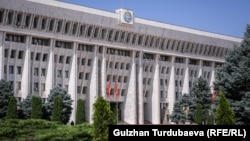 Здание Жогорку Кенеша.