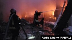 Орусиянын армиясы Одессаны үчүнчү түнү катары менен аткылады. 