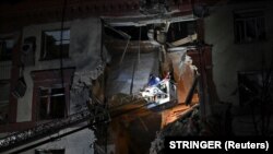 Станбена зграда оштетена од руски ракетен напад во Запорожје, Украина, 18 октомври 2023 година