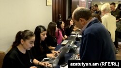 Արցախից Հայաստան տեղափոխված մարդիկ, արխիվ