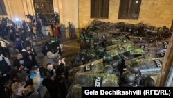 დემონსტრაცია აგენტების კანონის წინააღმდეგ. 2024 წლის 16 აპრილი