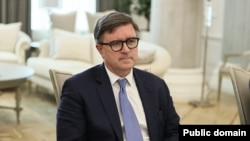 Armenia - U.S. Assistant Secretary of State James O'Brien at a meeting with Armenian Prime Minister Nikol Pashinian, June 11, 2024.