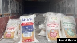 Бишкек шаарындагы базарлардын бири. Архив.