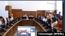 “Кыргыз-казак элдеринин тагдырлаш тарыхы жана алакалаш келечеги”  аттуу кыргыз-казак тарыхчылар шеринеси. КУУ, Бишкек. 27.6.2023. 