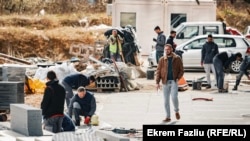 Fotografi ilustruese. Punëtorë në Prishtinë.