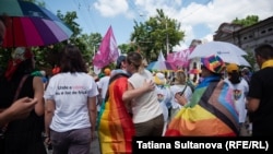 Fotografie de la Marșul Pride organizat la Chișinău în iunie 2024. 