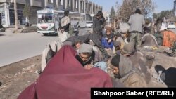 تعدادی از افراد معتاد در ولایت هرات