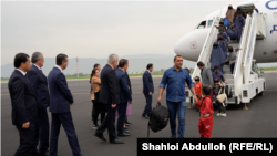 25 апрел, Фурудгоҳи байналмилалии Душанбе