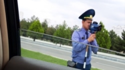 Diňle: Ýol howpsuzlygynyň biraýlygynda sürüjilere gözegçilik güýçlenýär, gije hereketi çäklendirilýär