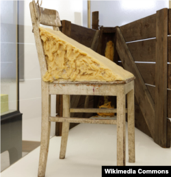 "Стул с жиром" Йозефа Бойса