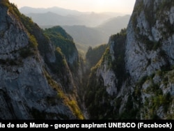 Pe teritoriul geoparcului aspirant se găsesc peste 50 de geosituri și situri pentru biodiversitate.