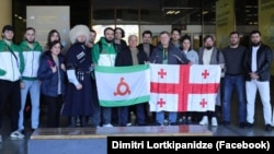 ქართული დელეგაცია სოჭის აეროპორტში