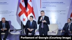 ლგბტ უფლებების შემზღუდველი საკონსტიტუციო ცვლილებების პროექტის განხილვა. 2024 წლის 22 აპრილი, ქუთაისი