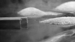 Video | Drama unei mame cu fetița drogată: reclamă traficanții în mod repetat, dar fără vreun rezultat
