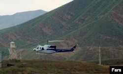 عکسی از هلی‌کوپتر حامل ابراهیم رئیسی و همراهانش که خبرگزاری‌های ایران به‌عنوان یکی از آخرین عکس‌ها از آن منتشر کرده‌اند