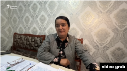 Mirziýoýewi we onuň gyzyny tankyt edeni üçin, türmä basylan Sitora Bozorowanyň ejesi Saodat Gurbanowa