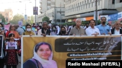 په کراچۍ کې د ماهل بلوڅ د خوشې کولو لپاره مظاهره شوې ده.