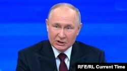 რუსეთის პრეზიდენტი ვლადიმირ პუტინი წლის შემაჯამებელ პრესკონფერენციაზე. 2023 წლის 14 დეკემბერი