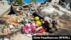 Locul în care cadavrul Lizei, o fetiță de 2 ani, a fost scos de sub dărâmături de tatăl ei. 