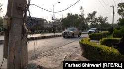 دو روز قبل نیز حمله انتحاری در منطقه حیات آباد پشاور صورت گرفته بود که در آن حدود ده تن جراحت برداشته بودند