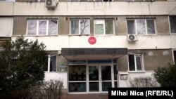 Blocul OD3, singurul cu bulină roșie din Drumul Taberei