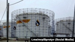 Мунай иштетүүчү завод. Славянск. Архив