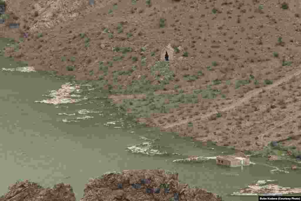 წყლით დაიფარება ჭალის ქართული ეკლესიაც.&nbsp;