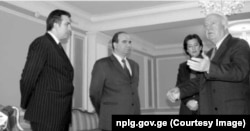 ოპოზიციის ლიდერები ხვდებიან პრეზიდენტ შევარდნაძეს