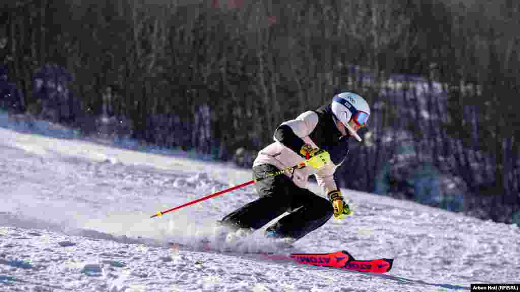 Në Brezovicë kishte edhe skitarë profesionistë.