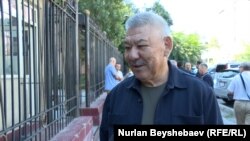 Азимбек Бекназаров Бишкек шаар сотунда. Август, 2024-жыл.