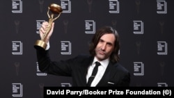 Ирландиялык жазуучу Пол Линч.