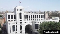 Հայաստանի ԱԳՆ շենքը Երևանում, արխիվ