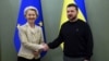 Președintele Ucrainei, Volodimir Zelenski, și președinta Comisiei Europene, Ursula von der Leyen. Kiev, 4 noiembrie 2023,