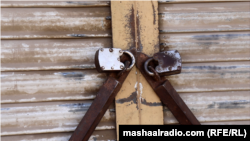 د اکتوبر پر لومړۍ د کاربندیز له وجې په کوټه کې زیاتره دوکانونه تړلي ول. 