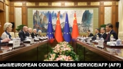 Перамовы паміж дэлегацыямі Эўразьвязу і Кітаю (архіўнае фота)