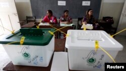 د پاکستان انتخاباتي کمېشن د ۲۰۲۴ز کال د جنورۍ په پای کې د عامو انتخاباتو کولو اعلان کړی دی. پخوانی انځور.