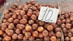 В Таджикистане люди недовольны ценами на репчатый лук