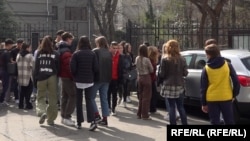 Elevii care intră în 2026 la liceu vor învăța după programe școlare noi.