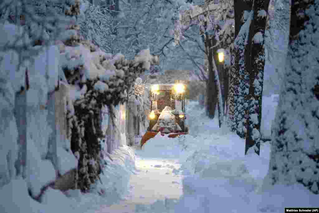 Мюнхенге кар калың түштү. 2-декабрь, 2023-жыл.