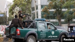 په کابل کې د طالبانو د حکومت پولیس د ګزمې پر مهال - د اګست دویمې انځور. 