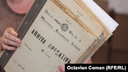 Dosar din arhiva foste Securități aflat acum în depozitele CNSAS