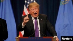 АҚШ-тағы президент сайлауына түсіп жатқан Дональд Трамп. 23 ақпан 2016 жыл. 