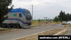 Türkmenistanda iri baýramçylyklaryň fonunda sebitara transport gatnawlary işjeňleşýär. Illýustrasiýa suraty. Arhiwden alyndy. 