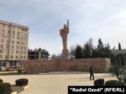 Большинство афганских беженцев проживают в Вахдате