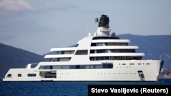 Орусиялык олигарх Роман Абрамовичтин кемеси. Монтенегро, 12-март, 2022-жыл