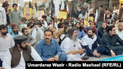 په بنو کې د پښتون ژغورنې غورځنګ پرلتوال